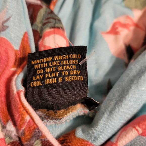 NWT IMAN Floral Maxi Dress in Light Blue and Coral - Picture 5 of 11